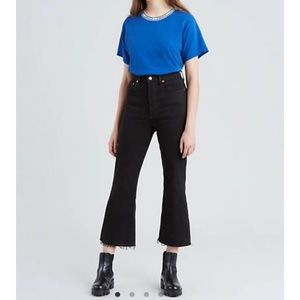 NWT Levi’s black Ribcage Cropped Flare jeans